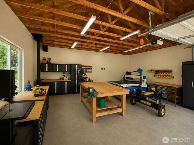1611 E North Bay Road, Allyn, WA 98524