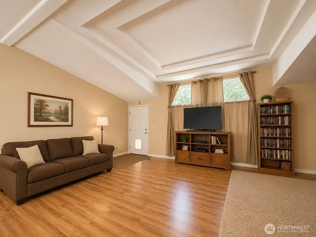 1611 E North Bay Road, Allyn, WA 98524