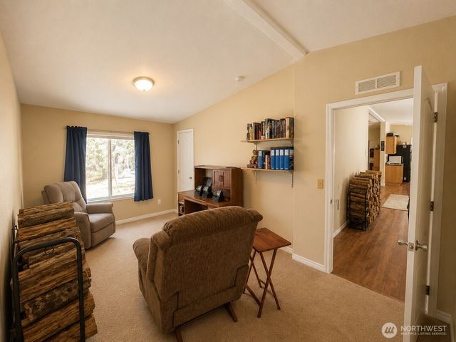 1611 E North Bay Road, Allyn, WA 98524