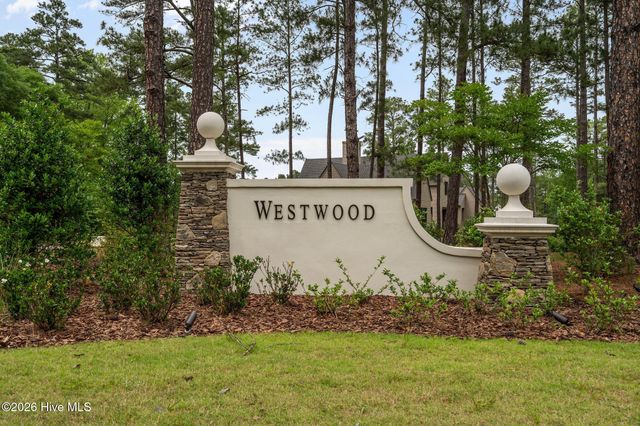 160 Westwood Road, Pinehurst, NC 28374