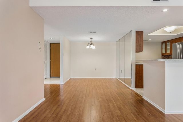 2587 COUNTRYSIDE BOULEVARD 6313, Clearwater, FL 33761