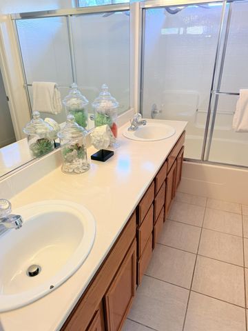 1513 alyssum Way, Roseville, CA 95747