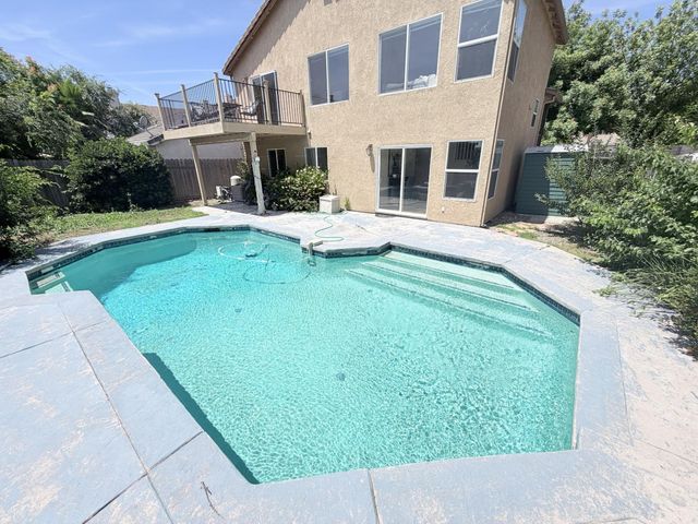1513 alyssum Way, Roseville, CA 95747