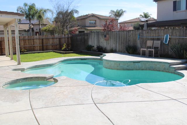 1795 Bettinelli Court, Tulare, CA 93274