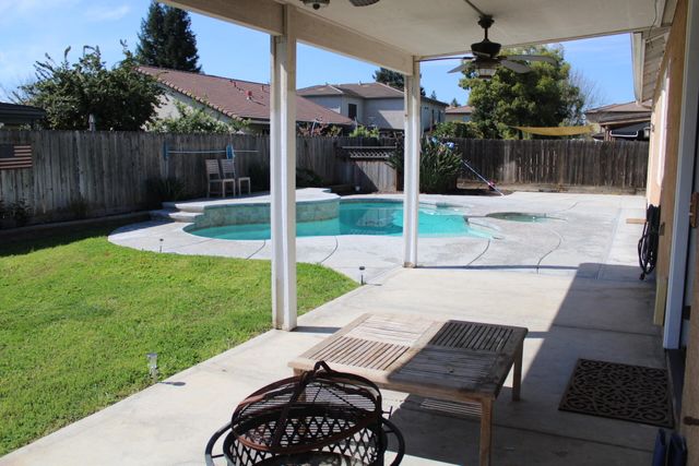 1795 Bettinelli Court, Tulare, CA 93274