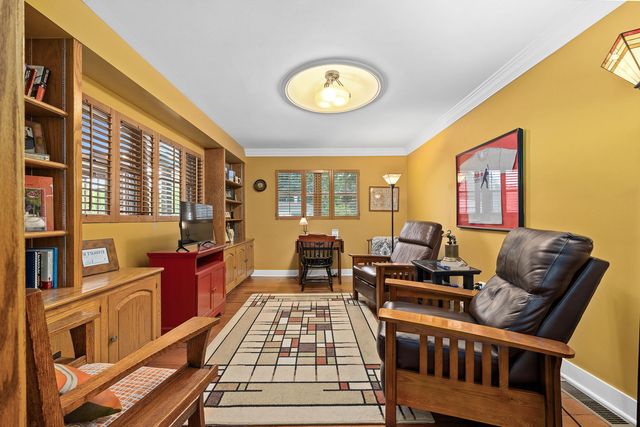 12 Meadowood Drive, Oak Brook, IL 60523
