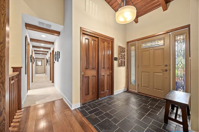 12 Meadowood Drive, Oak Brook, IL 60523