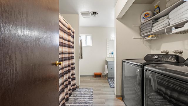 1012 Coach Ct., Grandview, WA 98930