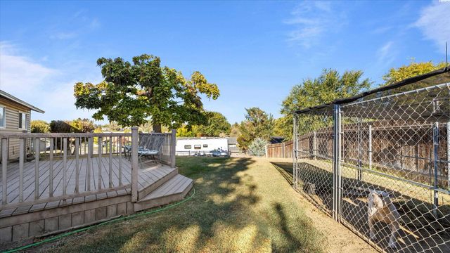 1012 Coach Ct., Grandview, WA 98930