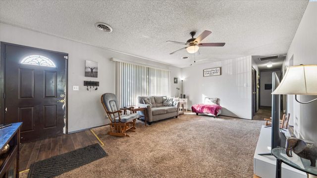 1012 Coach Ct., Grandview, WA 98930