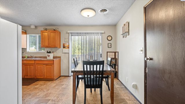 1012 Coach Ct., Grandview, WA 98930