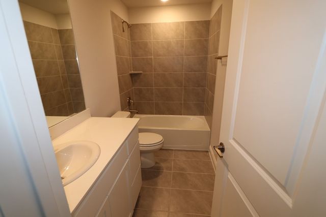 833 Tennessee Drive, Euless, TX 76040