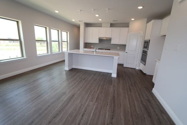 833 Tennessee Drive, Euless, TX 76040