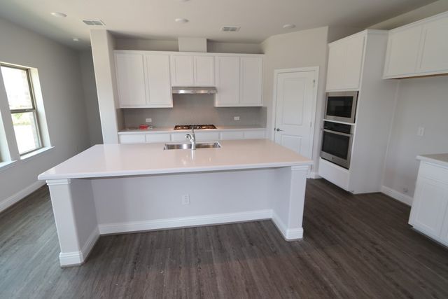 833 Tennessee Drive, Euless, TX 76040
