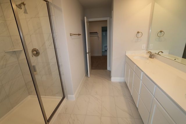 833 Tennessee Drive, Euless, TX 76040