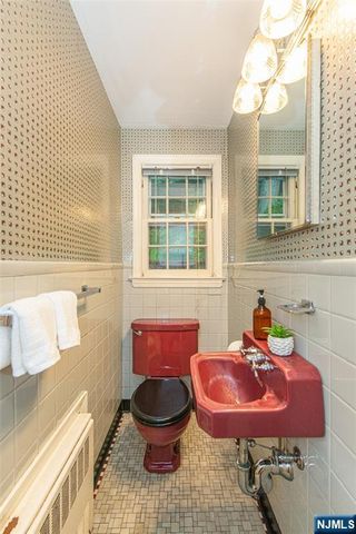 590 Highland Avenue, Montclair, NJ 07043