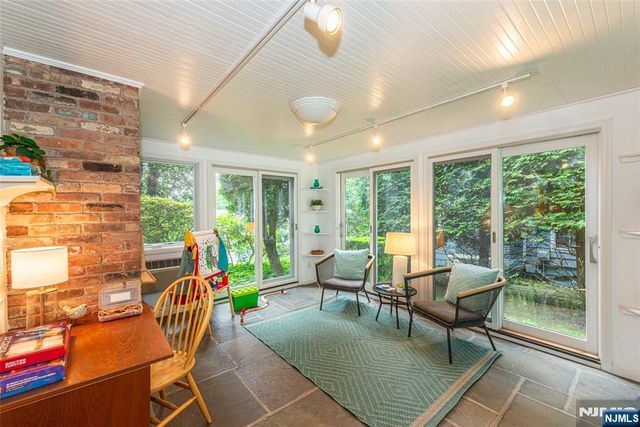 590 Highland Avenue, Montclair, NJ 07043