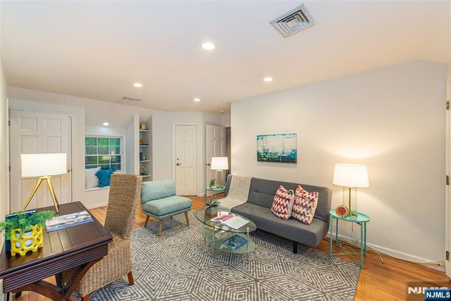 590 Highland Avenue, Montclair, NJ 07043