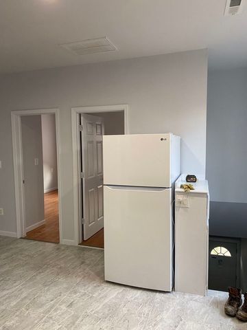 2953 S Emerald Avenue, Chicago, IL 60616