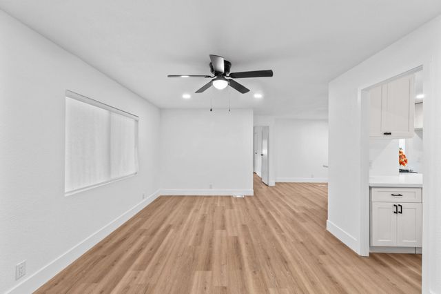 415 N Akers Street 117, Visalia, CA 93291