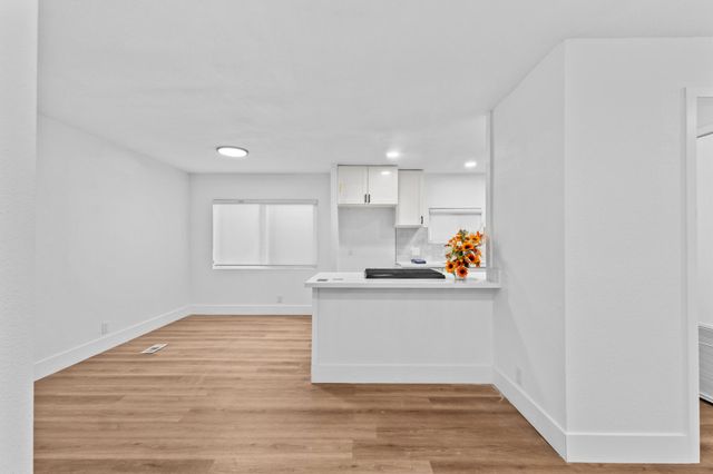 415 N Akers Street 117, Visalia, CA 93291