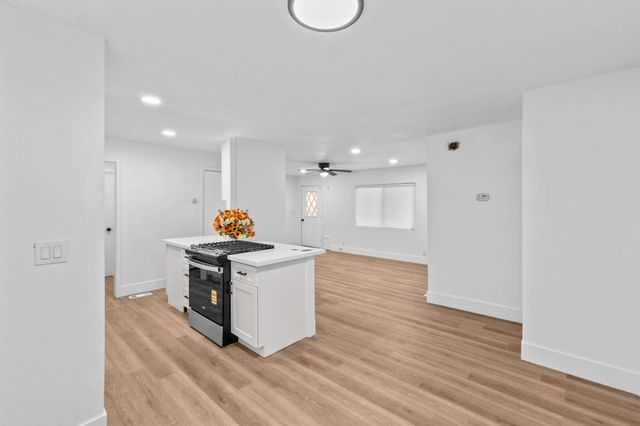 415 N Akers Street 117, Visalia, CA 93291