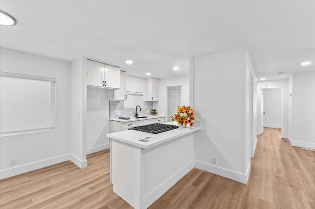 415 N Akers Street 117, Visalia, CA 93291