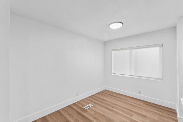 415 N Akers Street 117, Visalia, CA 93291