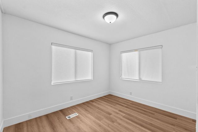 415 N Akers Street 117, Visalia, CA 93291