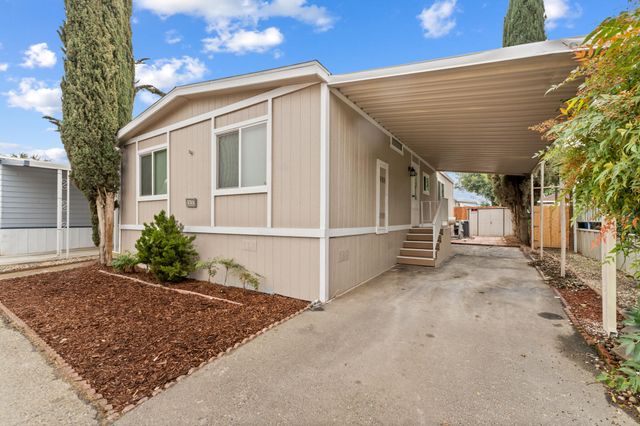 415 N Akers Street 117, Visalia, CA 93291