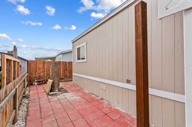 415 N Akers Street 117, Visalia, CA 93291