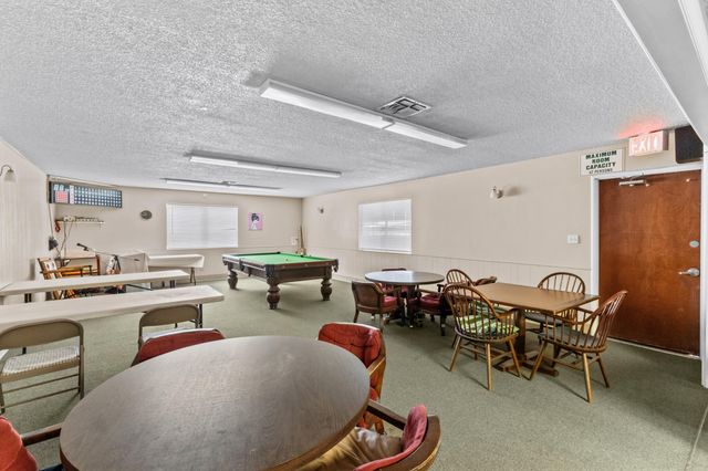 415 N Akers Street 117, Visalia, CA 93291