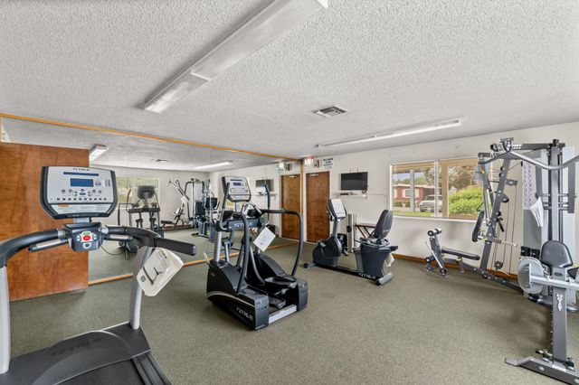 415 N Akers Street 117, Visalia, CA 93291