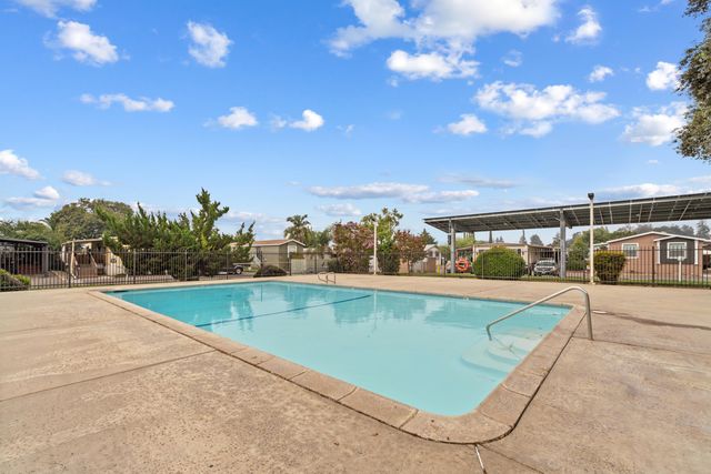 415 N Akers Street 117, Visalia, CA 93291