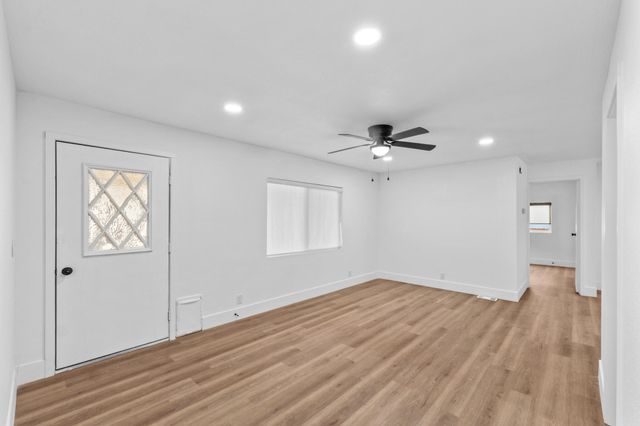 415 N Akers Street 117, Visalia, CA 93291