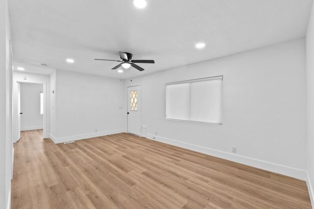 415 N Akers Street 117, Visalia, CA 93291