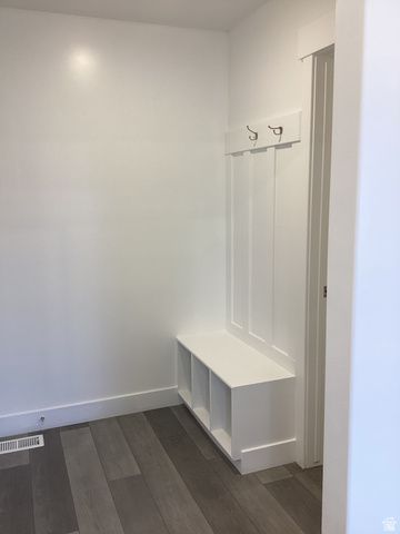 352 S AMBER FIELD DR, Grantsville, UT 84029