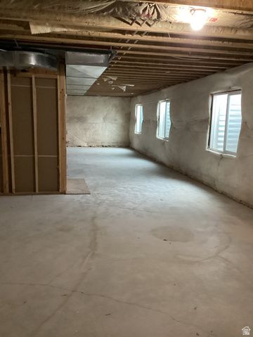 352 S AMBER FIELD DR, Grantsville, UT 84029