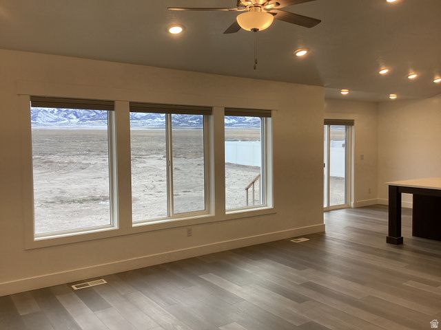 352 S AMBER FIELD DR, Grantsville, UT 84029