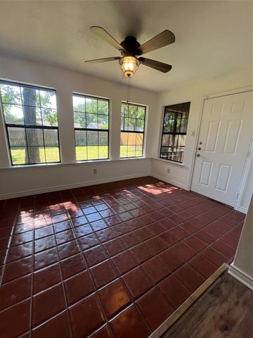 2302 Mercedes Road, Denton, TX 76205
