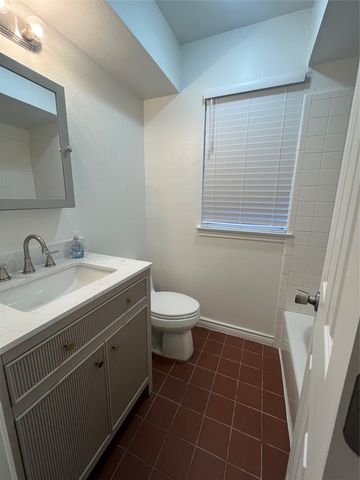 2302 Mercedes Road, Denton, TX 76205