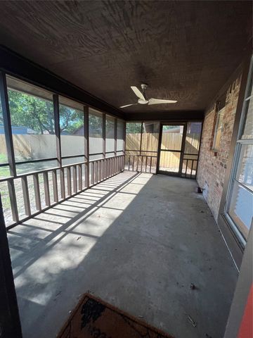 2302 Mercedes Road, Denton, TX 76205