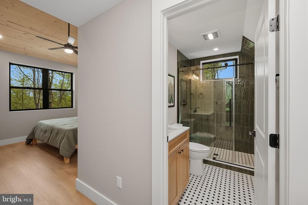Image 34 of property listing at 248 TARN DR, Oakland, MD 21550
