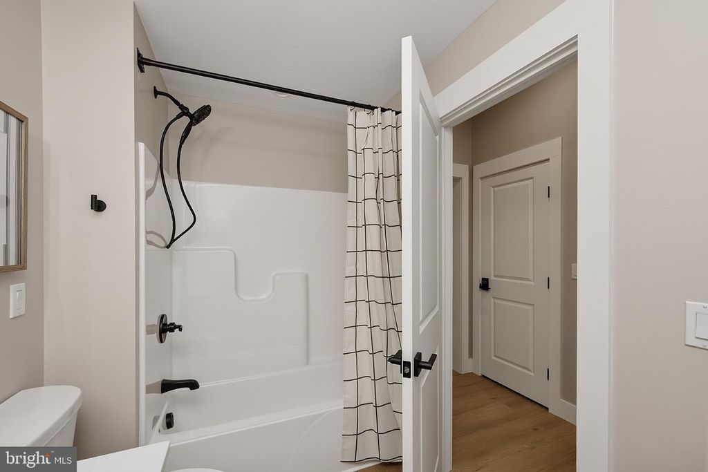 Image 52 of property listing at 248 TARN DR, Oakland, MD 21550
