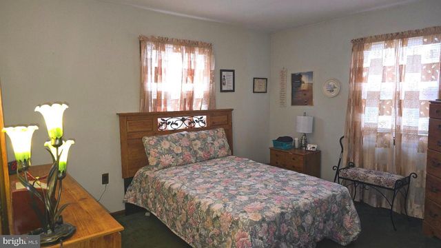 529 HUNT AVE, Hamilton, NJ 08610