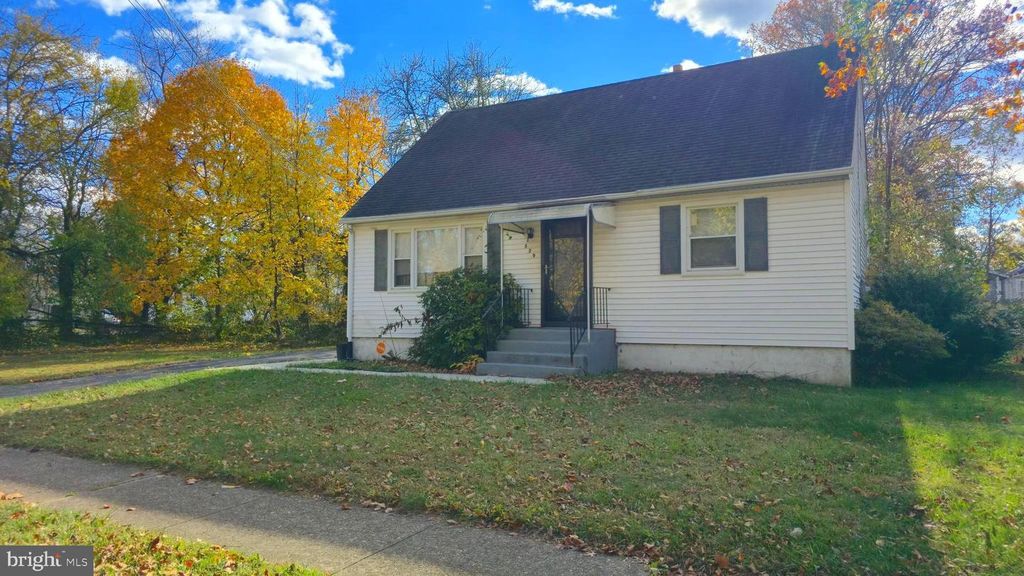 529 HUNT AVE, Hamilton, NJ 08610