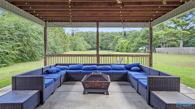 6499 Old Railroad Bed Road, Toney, AL 35773