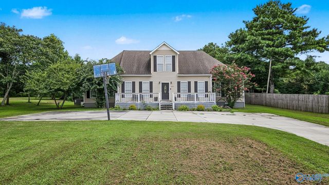 6499 Old Railroad Bed Road, Toney, AL 35773