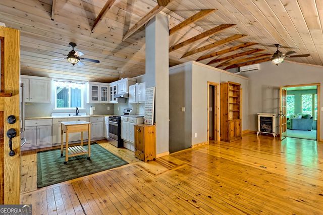 1344 Tate City Road, Clayton, GA 30525