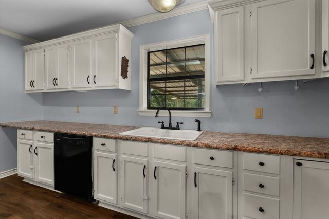 5290 S County Road 314, Henderson, TX 75654